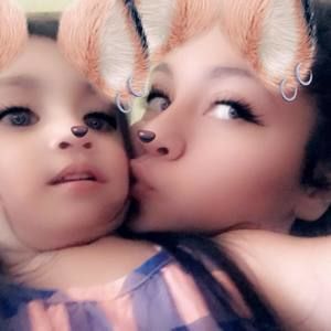 Meet your Posher, Layla